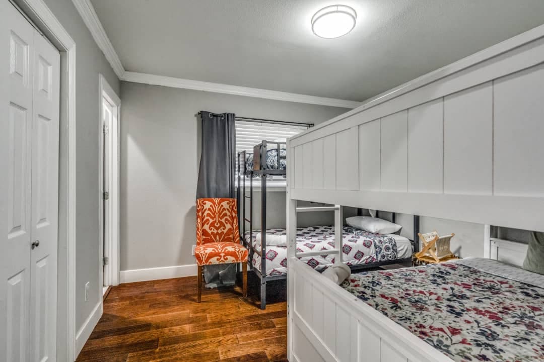 Plano vacation rental — interior and amenity photo 27